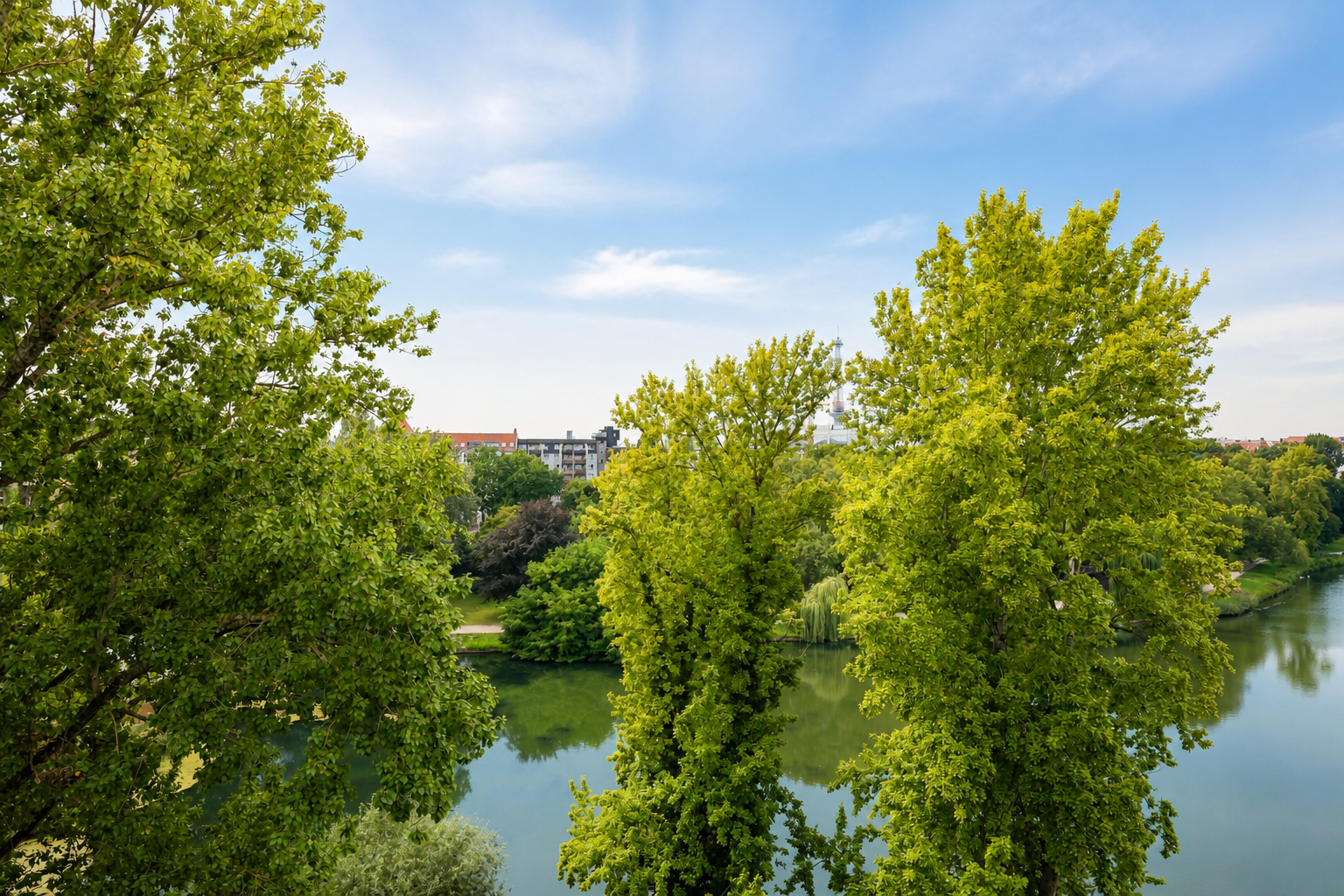 Panoramablick auf den Lietzensee von Berlin-Charlottenburg